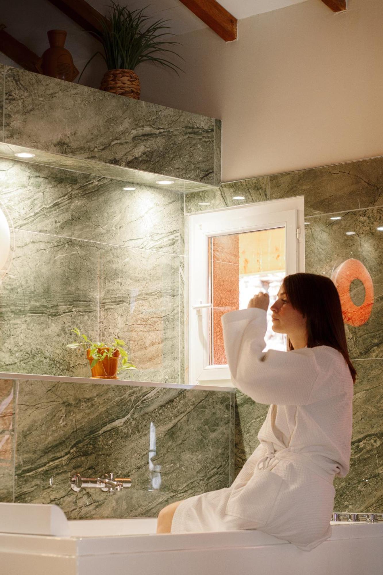 Appart Hotel Le 8 La Suite & Spa - Parking Gratuit - Mâcon Exteriör bild
